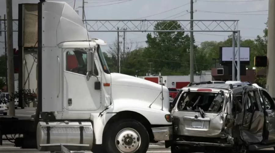 Bobtailing accident