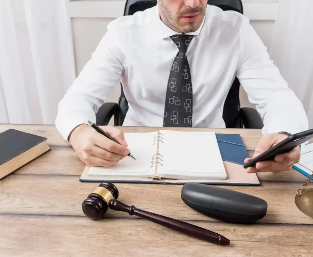 Criminal defense attorney