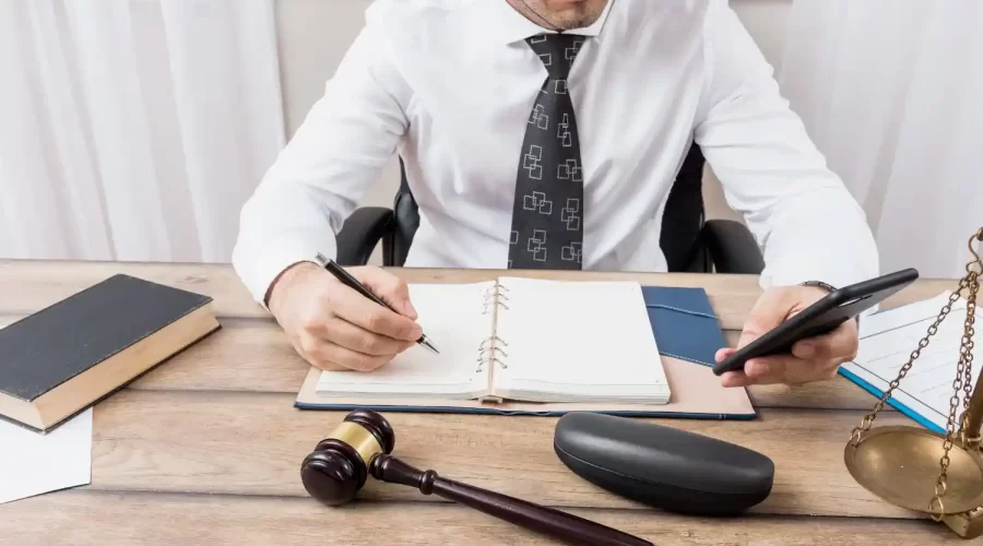 Criminal defense attorney