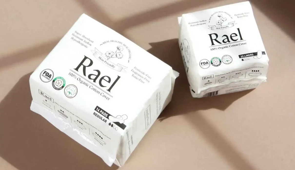 Rael organic cotton pad packaging showing 'organic' claim language